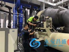 大型中央空調維保收費標準以及維?？照{重要性